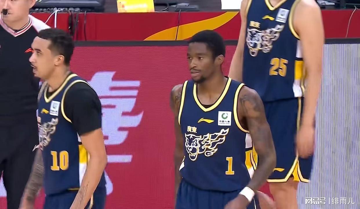 乐鱼-重磅！广东最适合的大外援曝光，朱芳雨有望引进2米08暴力中锋？